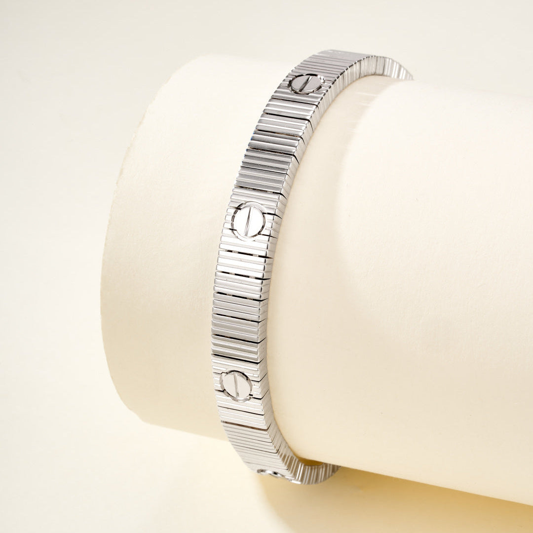 Cartier Unlimited Love Bracelet